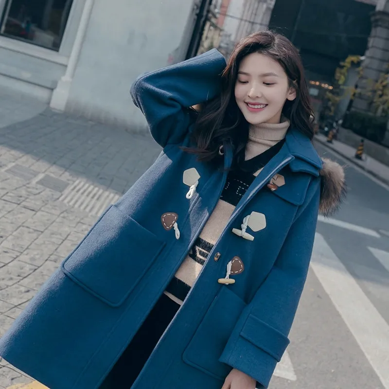 Зимнее шерстяное пальто, новая мода, Роговая Пряжка, свободная верхняя одежда с капюшоном, меховой воротник, средней длины, одноцветная шерстяная куртка JIU215