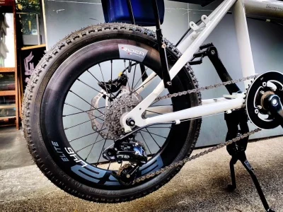 O1CN01A6kUzn2Di5NhhhYEC_!!0-rate.jpg_400x400