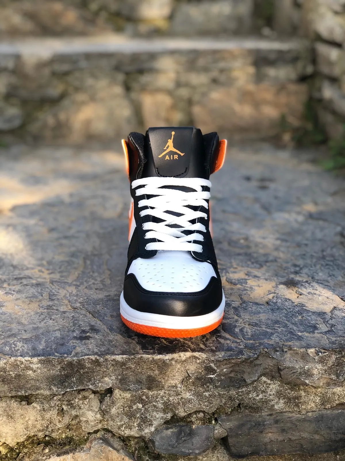 Nike Jordan 1 оранжевый