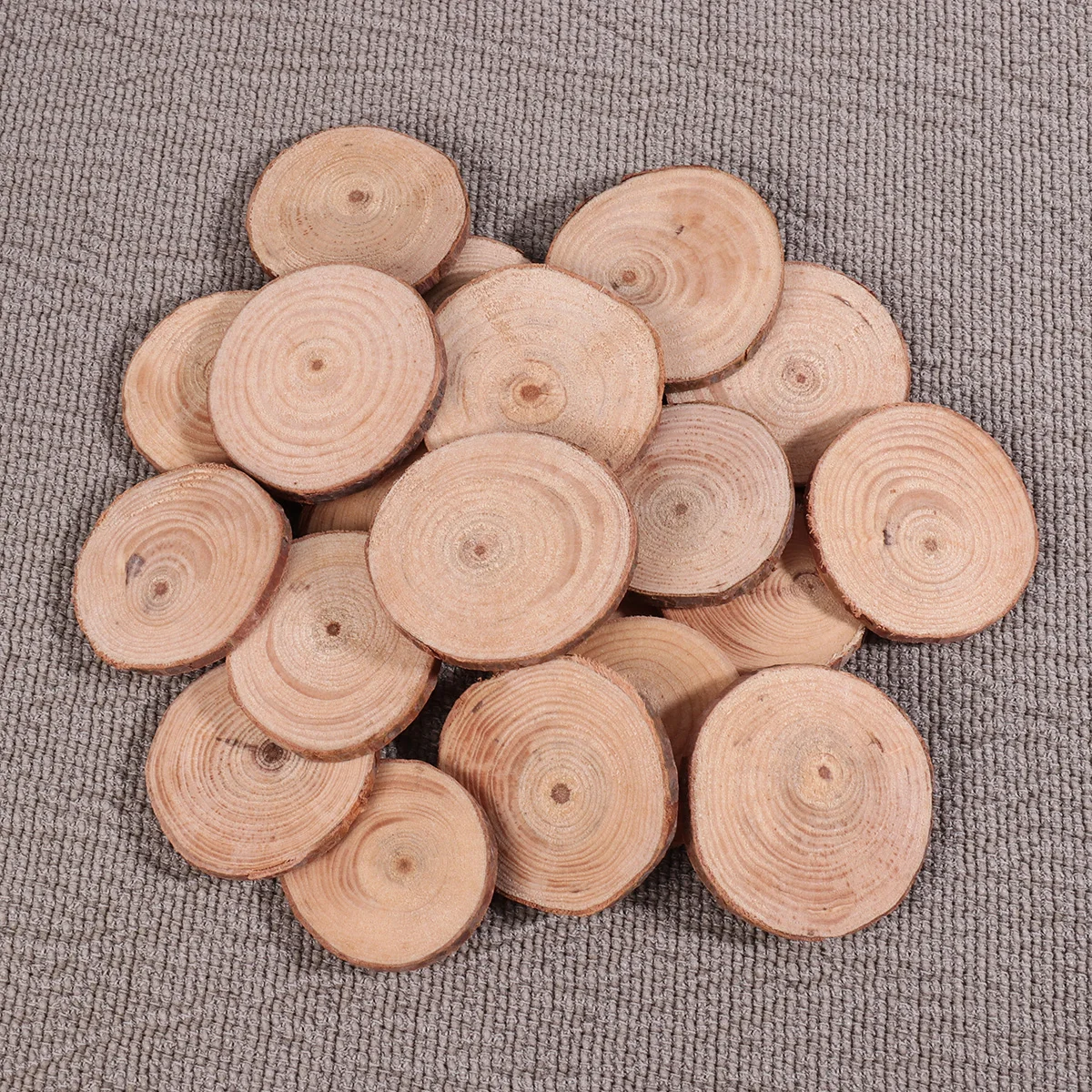 Round Wood Piece Photography Prop DIY Creative Simple Photo Prop Wood Piece With Desiccant for Wedding Festival Party 100pcs