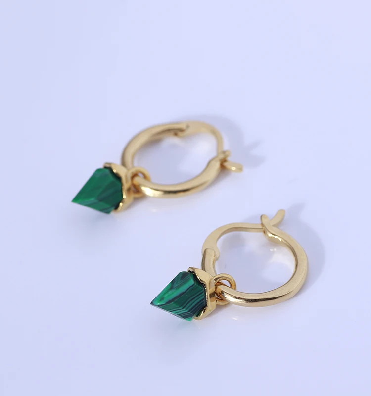 

Simple triangle green stone French retro fashion earrings