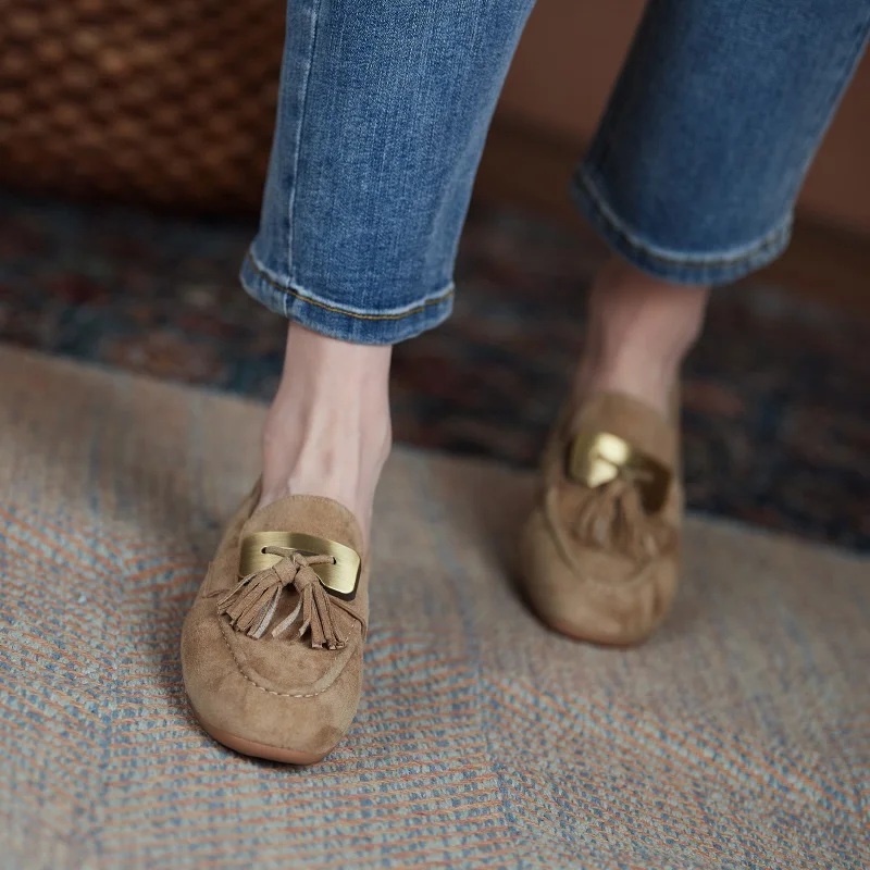 

MEZEREON Kid Suede Round Toe Women Flats Slip On Fringe Loafers Women Low Heels Fashion Spring Cozy Mules Woman Shoes 2021