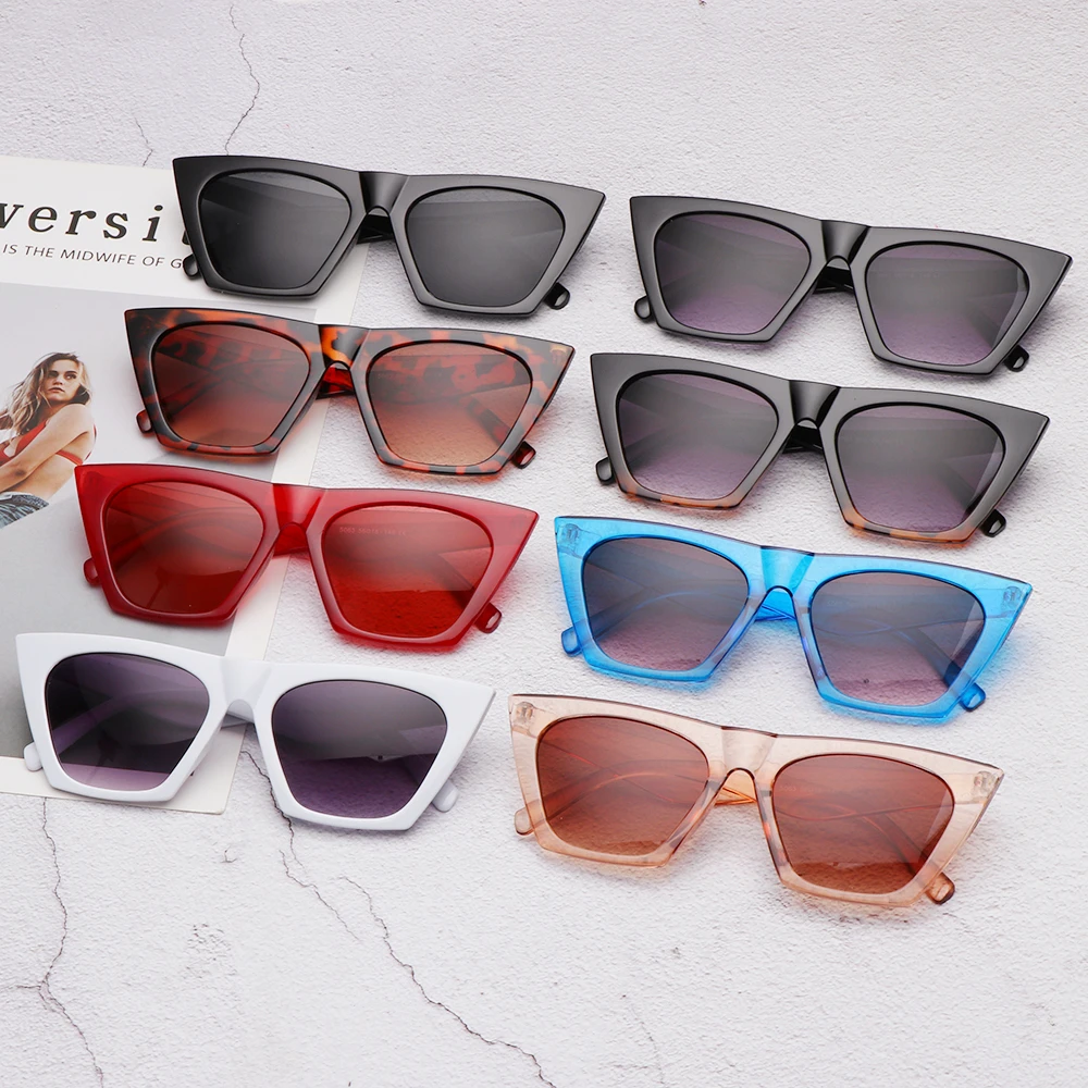 

Vintage Cat Eye Sunglasses Summer Men Women Sunglasses Trendy Square Oversized Frame Outdoor UV400 Eyewear Sun Glasses