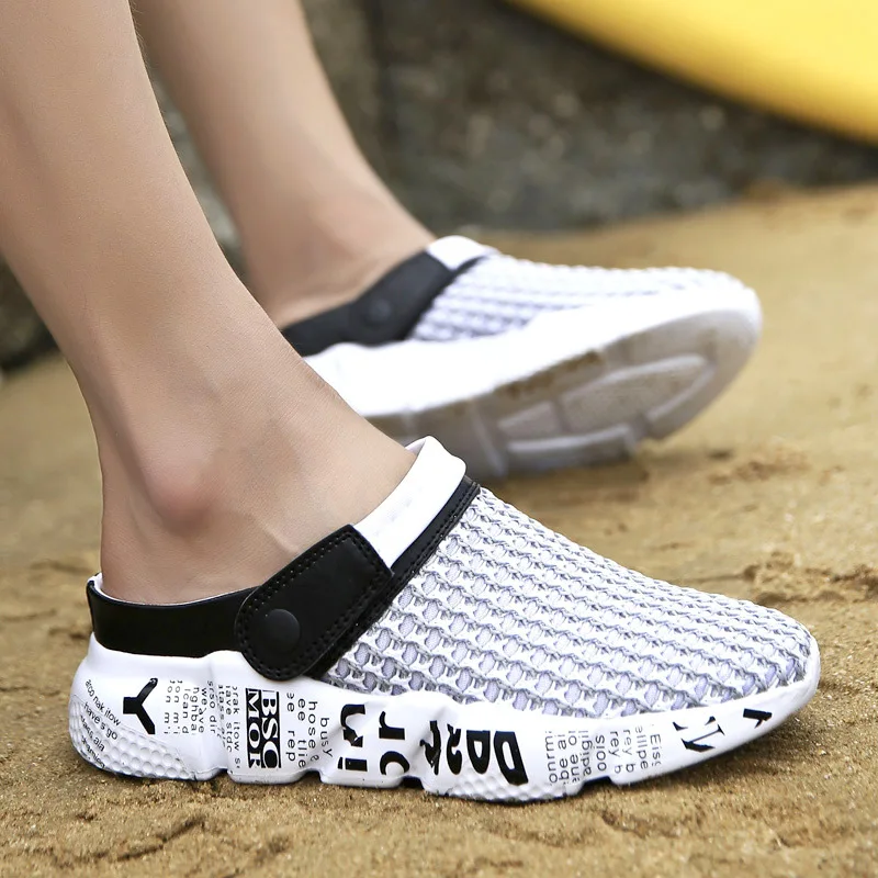 

Fashion Fashion Man Slipper Men Outer Wear Slippers Sandals Summer Porous Shoes New Style Outdoor Slipper Sandals Men's Fashion