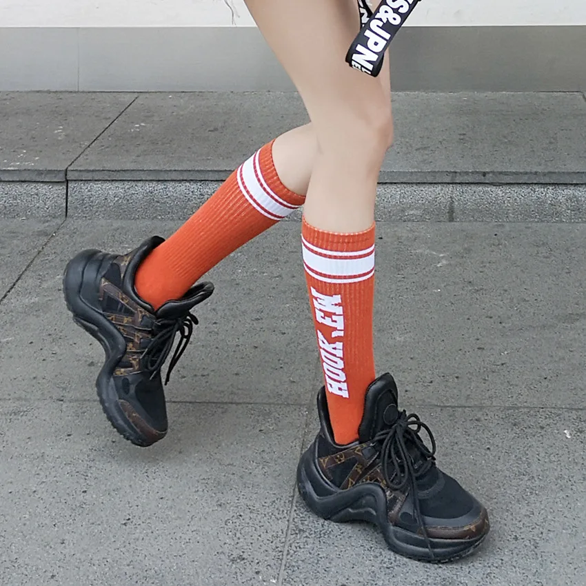 

Calfsocks black long tube socks cotton pure female Japanese middle tube over knee half high tube thin section street tide summer