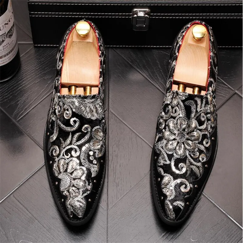 Men Exquisite Embroidery Leather Shoes Colorful Handmade Formal Wear Shoes Fashion Rivets Sequin Man Night club Casual Flats
