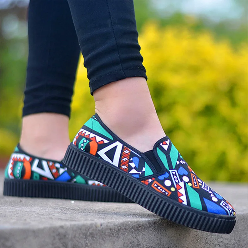 

2018 Spring And Summer New Style Low Top Old Beijing Cloth Shoes Geometry Little Monster Thick Bottomed Graffiti Breathable Wome