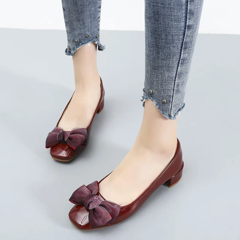 

2020 Spring Slip On Office Lady Work Shoes New Patent Leather Casual Low Heels Pumps Woman Luxury Brand Bow Designer Women Pumps