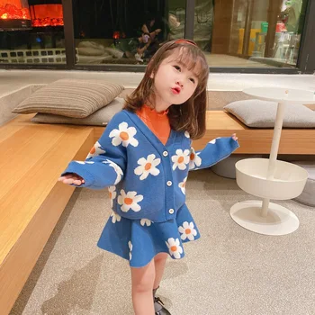 

2020 Autumn and Winter New Products Girls Children's Suit Two-piece Flower Sweater Cardigan + Half Skirt Suit Girl Clothes