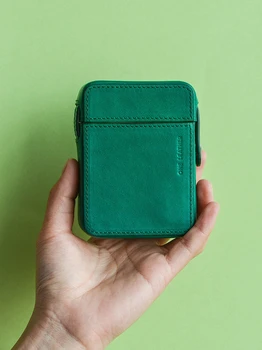 

Holds 20pcs Vintage Leather Cigarette Case Cowhide Built-in Pack Portable Personality High Grade Men's Gifts 2020 year