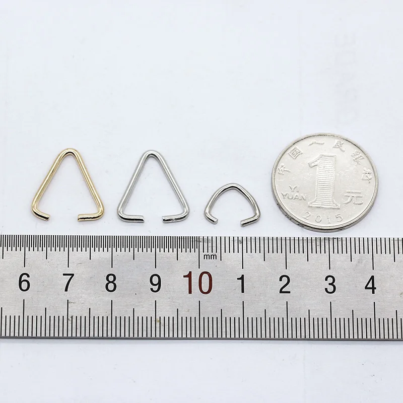 100 шт. Золотое ювелирное изделие из никеля с тремя углами открытым кольцом