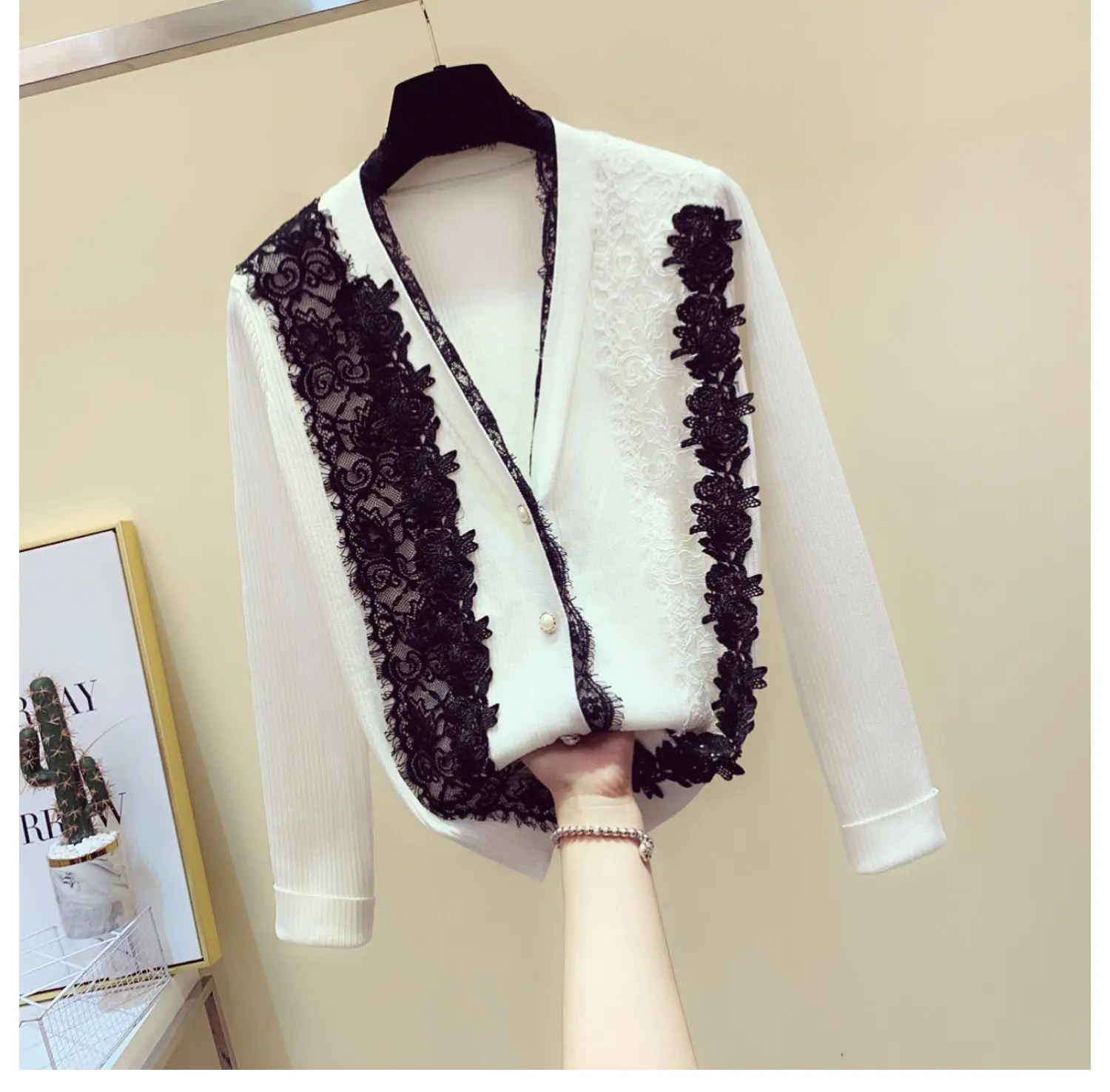 white cardigan Neploe вязаный кардиган для вязаный крючком женский кружевной топ свитера пэтчворк модная женская верхняя одежда с v-образным вырезом Белый Черный Топ пальто - Цвет: white cardigan