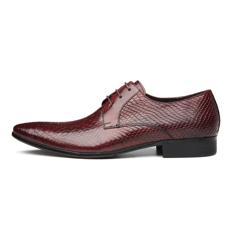 2020 Britse Puntschoen Heren Formele Schoenen Echt Leer Business Casual Zapatos Man Schoeisel Mode Snake Trouwjurk Schoenen 2020 Britse Puntschoen Heren Formele Schoenen Echt Leer Business Casual Zapatos Man Schoeisel Mode Snake Trouwjurk Schoenen
