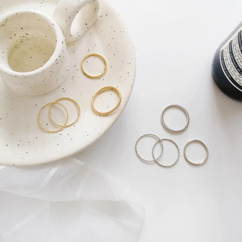 

Simple Twist Geometric Wedding Band Street Snap Rings Set