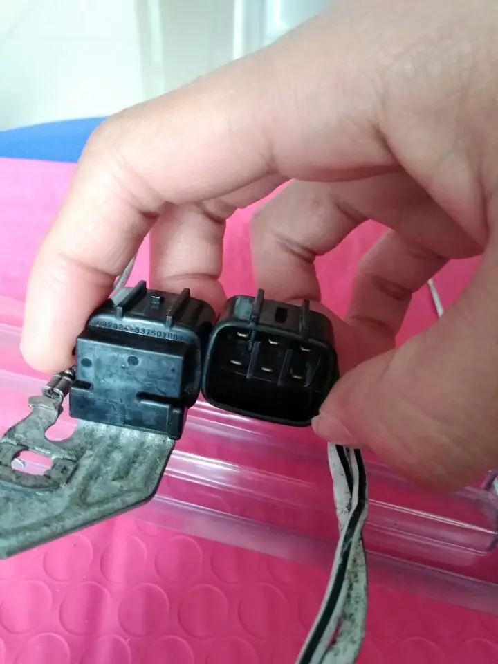 

2pcs/lot Car connector FOR 2018 /2017 ground connector 6pin 8pin USED 6P 8P 82824-33750