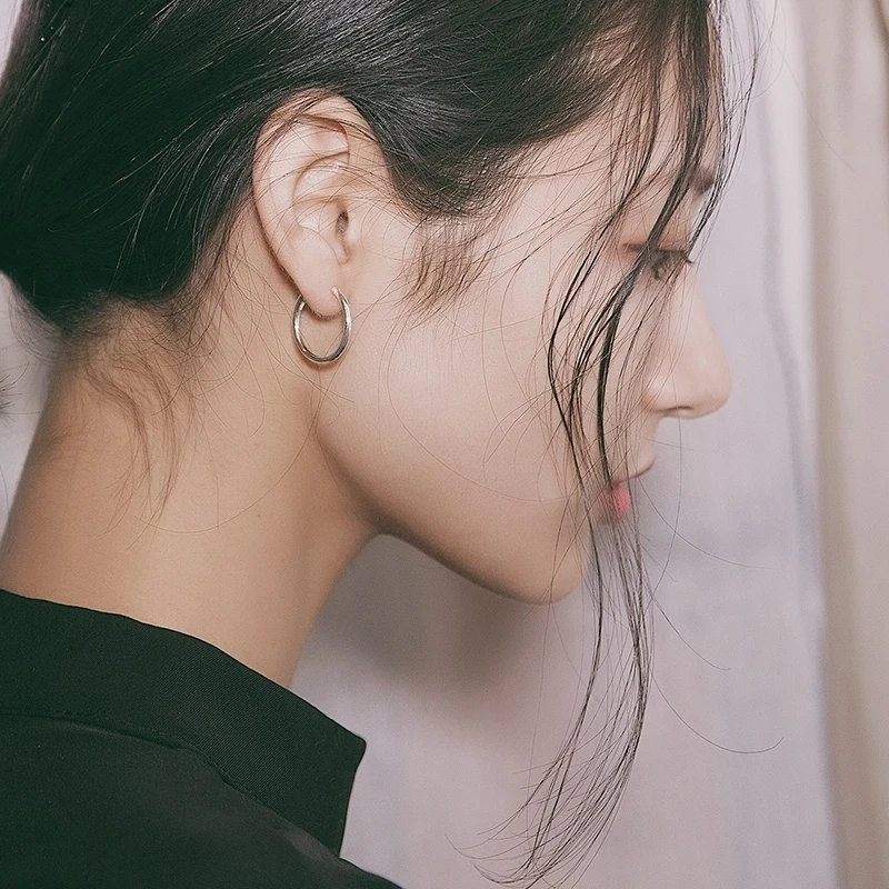 

2019 New 925 Sterling Silver Earrings For Women Mini Small Korean Earrings Hoops Circle Simple Ear Bone ring Buckle Jewelry gift