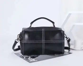 

2020 New WOMEN'S Leather Bags Shoulder Handbag Retro Pillow Bag
