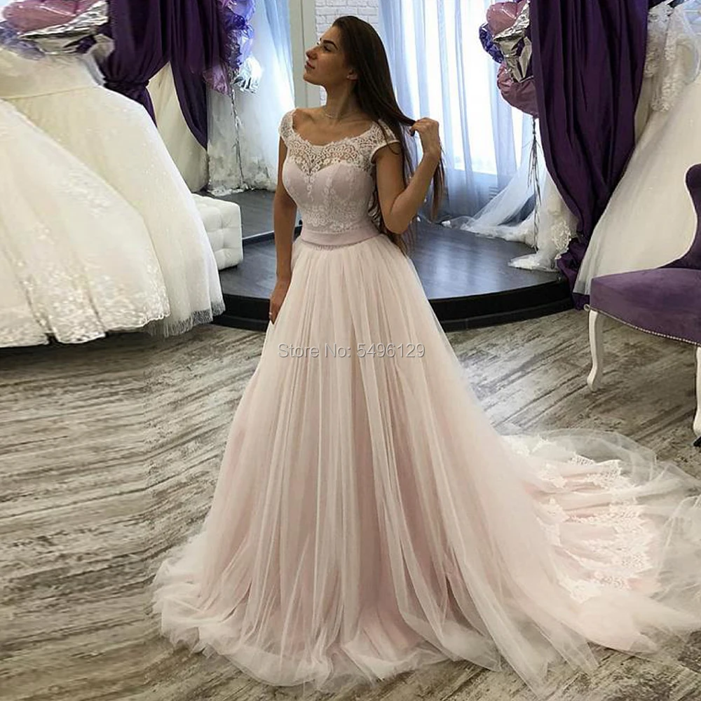 

Fashionable Tulle Bateau Neckline Court Train A-line Wedding Dresses With Lace Appliques Bridal Dress Long Sash Vestido De Noiva