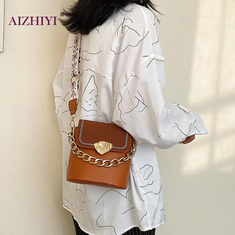 

Lady Fashion Casual PU Leather Shoulder Tote Bag Women Solid Color Retro Messenger Chain Bucket Crossbody Handbag