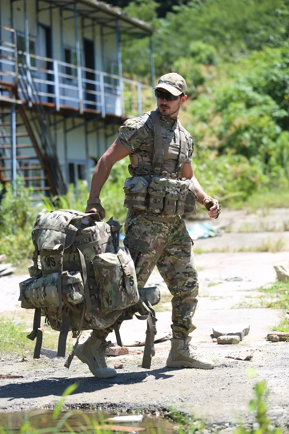Akmax Military Molle Rucksack Assembly 