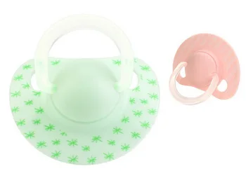 

DHL 200pcs Baby Anti-dust Flat Thumb Pattern Baby Silicone Nipples Safety Feeding Accessories