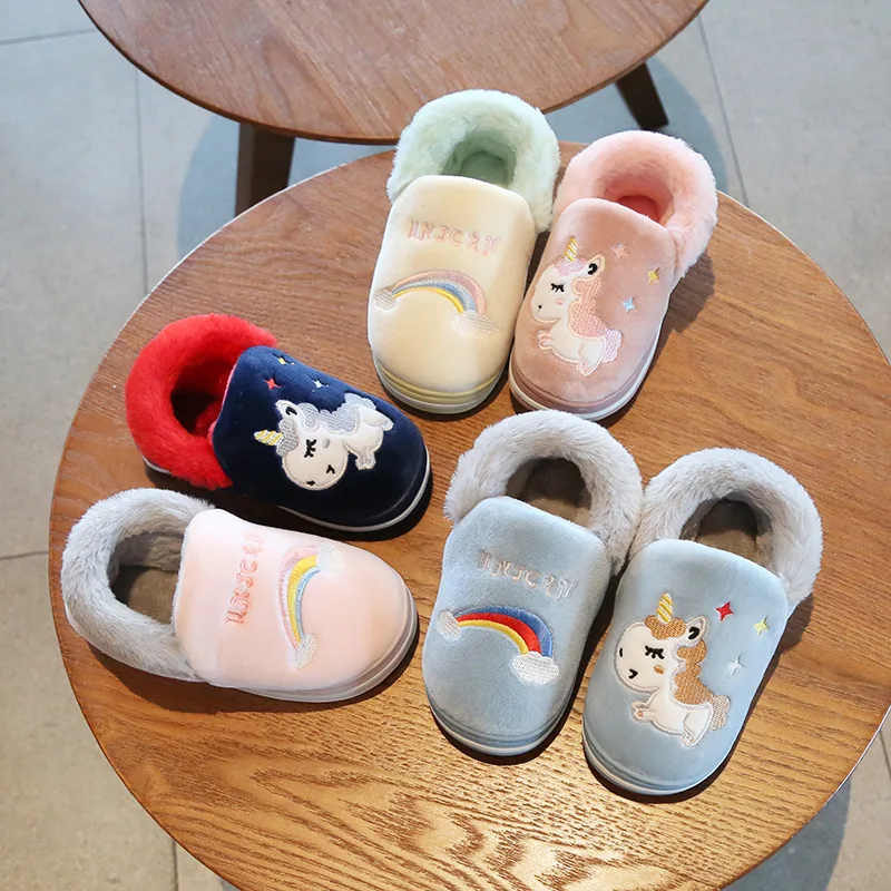 Детские тапочки с рисунком единорога; домашняя обувь для детей; зимние домашние тапочки с мягкой подошвой; Теплая Бархатная обувь