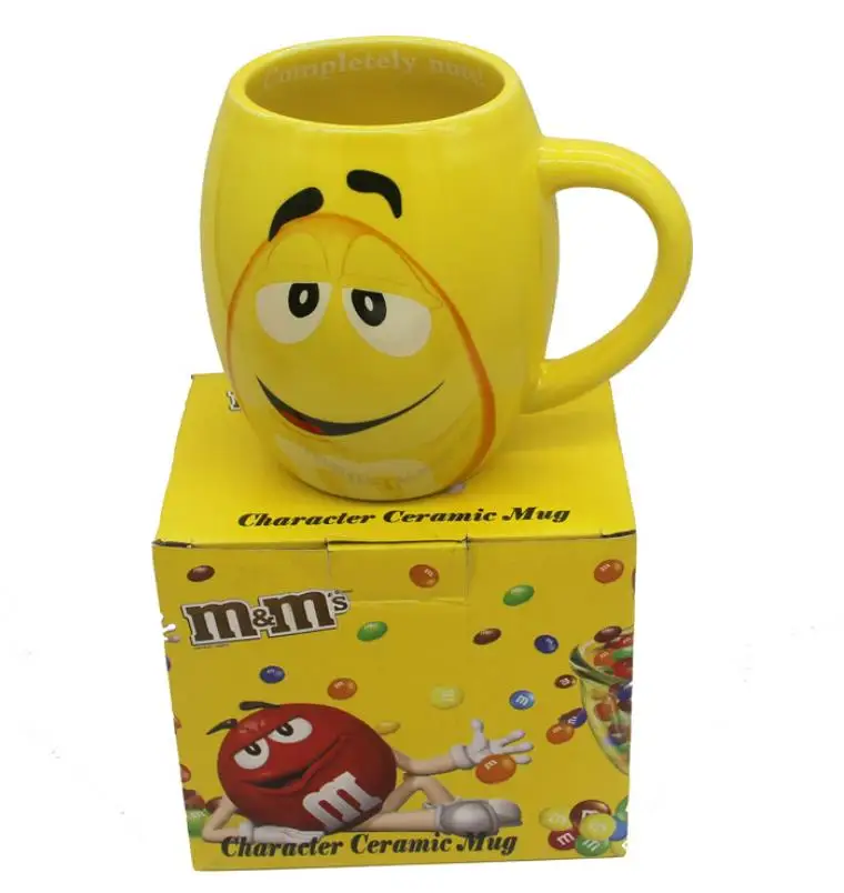 Цвет: желтый M& m бобы кофейные кружки чашки для чая и Кружки Мультфильм милый знак экспрессии большой емкости керамическая чашка Рождественский подарок - Цвет: Цвет: желтый
