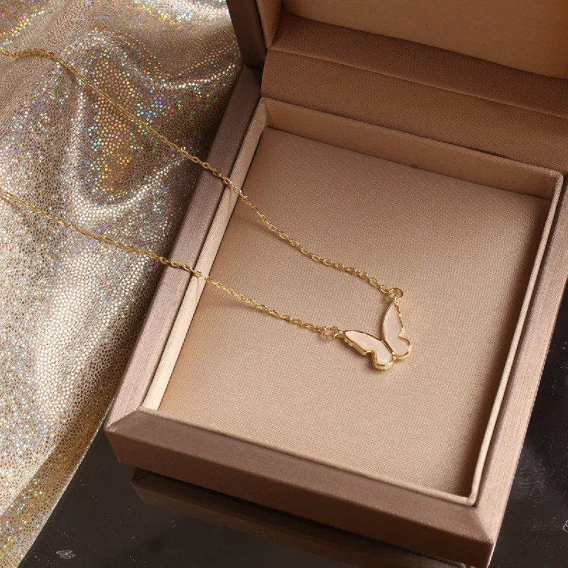 2020 Korea Hot Selling Fashion Jewelry Small and Cute Shell Butterfly Necklace Elegant Female Clavicle Necklace