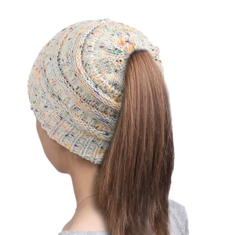 Женская зимняя теплая шапка вязанная из шерсти с верхним средним отверстием, конский хвост закрыт, Элегантная Дамская одноцветная и разноцветная головная повязка