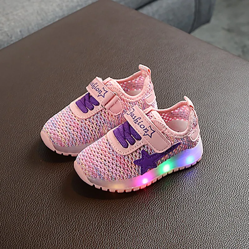 

Kids Children Luminous Shoes Boys Girls Sport Running Shoes Baby Flashing Lights Fashion Sneakers Toddler Little Kid LED Sneaker