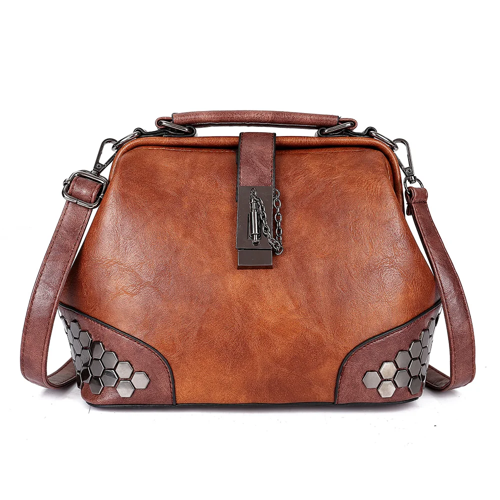 

Women Handbag with Rivets Quality Leather Chain Female Shoulder Bag Vintage Small Doctor Bag Ladies' Messenger Crossbody Bag Sac