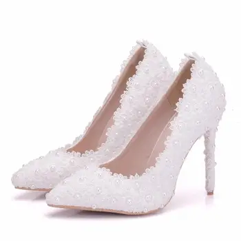 

White lace single shoes female 2019 autumn new stiletto heels pointed shallow mouth female low help wedding shoes large size