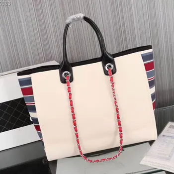 

2019 New Women's Handbags Famous Brand Designer Handbags Fashion Embroidered Canvas Shopping Bag Chain Beach Bag Free Shipping