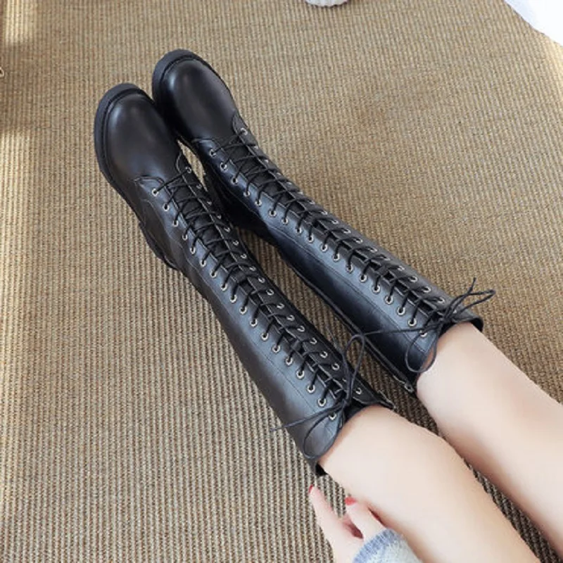 Winter new ladies fashion boots, versatile and comfortable, still straps, long tube thick with non-slip Korean women's boots
