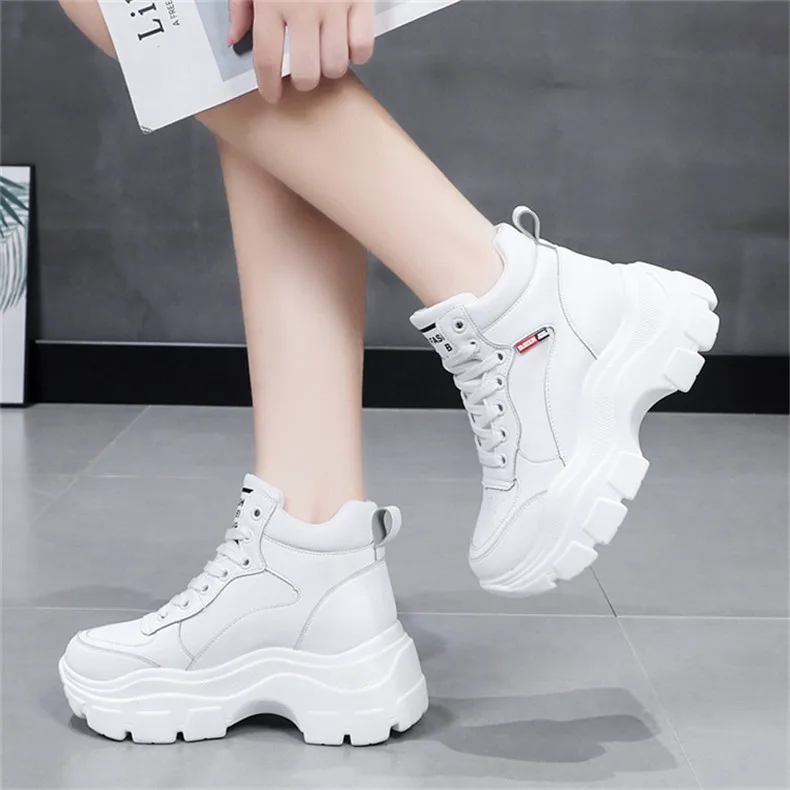 Compra Zapatillas de deporte con plataforma para Mujer, Botines de Cuero de  moda, color blanco y negro, Botas Punk, zapatos planos para Mujer en la  tienda en línea TRY JADE Official Store