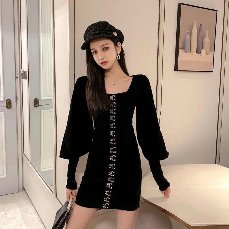 WHITNEY WANG осенне-зимнее модное уличная винтажное бархатное платье с квадратным воротником и металлическими пуговицами женское черное платье для вечеринки