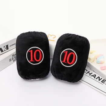 

Autumn and winter simple new plush embroidered baby sleeves 0-3 years old infants antifouling clean men and women short head