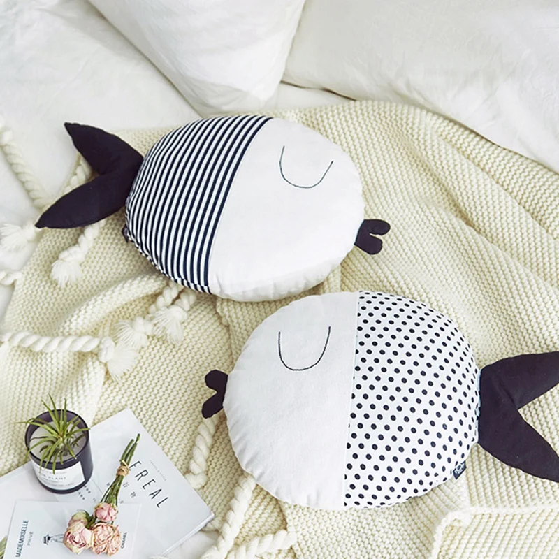 Мультяшная подушка в форме рыбы, Забавная детская игрушка, кукла для офиса, спальни, подушка для сна, украшение для дома