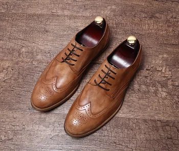 

Retro Genuine Leather Men Pointed Toe Oxfords Fashion Floral Design Men Lace Up Wedding Party Office Dress Shoes