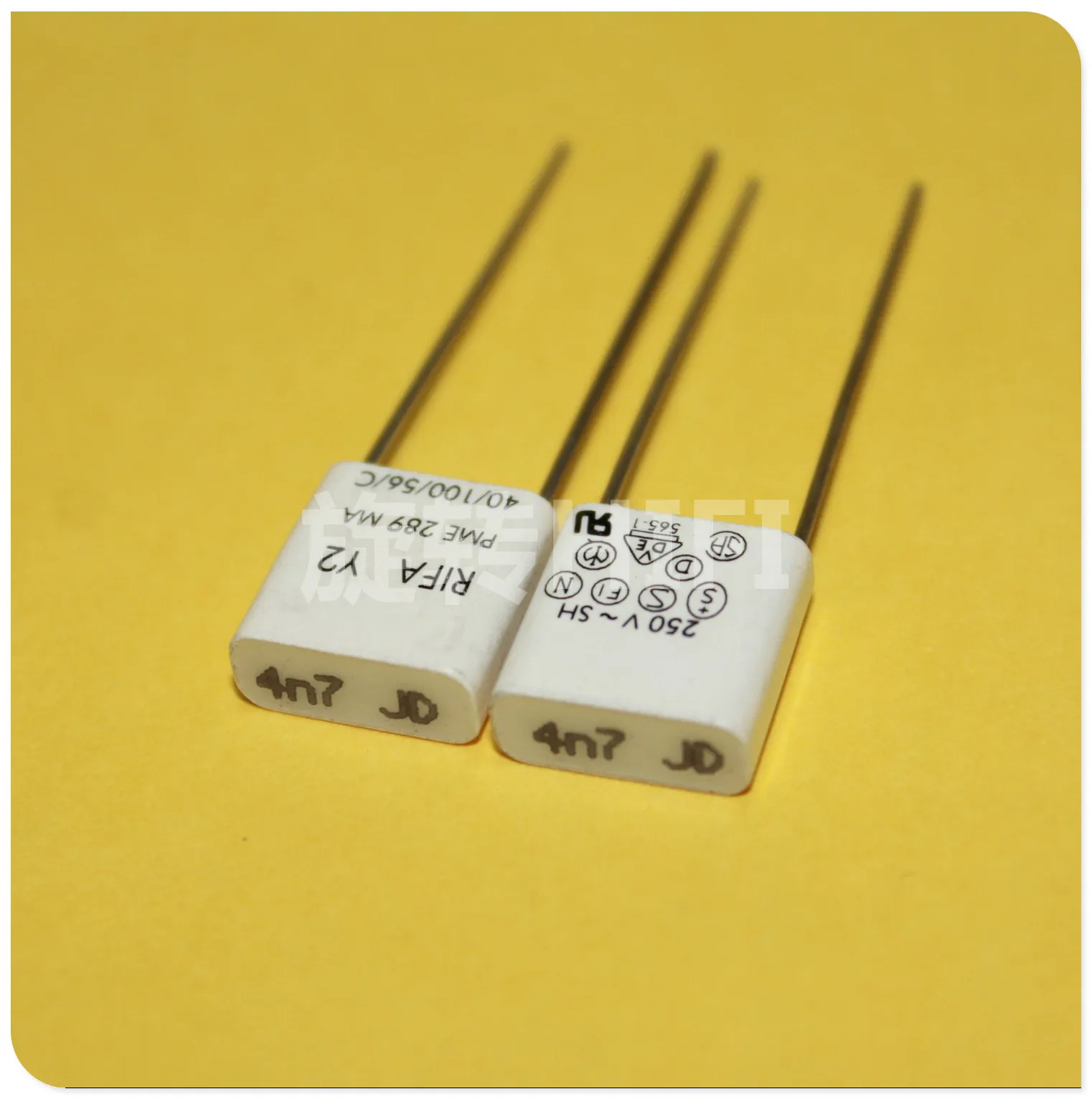 20 шт. Новый KEMET RIFA PME289MA 4N7 250VAC PCM10 4700pf 250vac 4700P 472 Y2 p10mm pme288 4.7NF 472/250VAC | Электроника