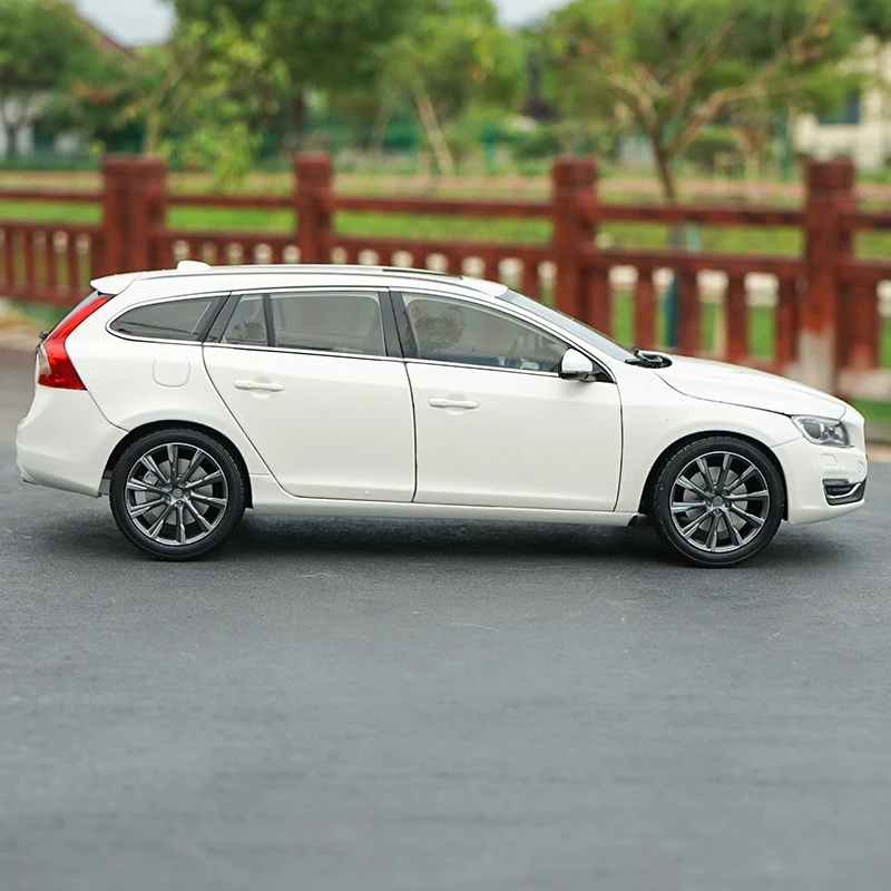 1/18 V60 T5 универсал сплава литья под давлением модель автомобиля SUV игрушки для