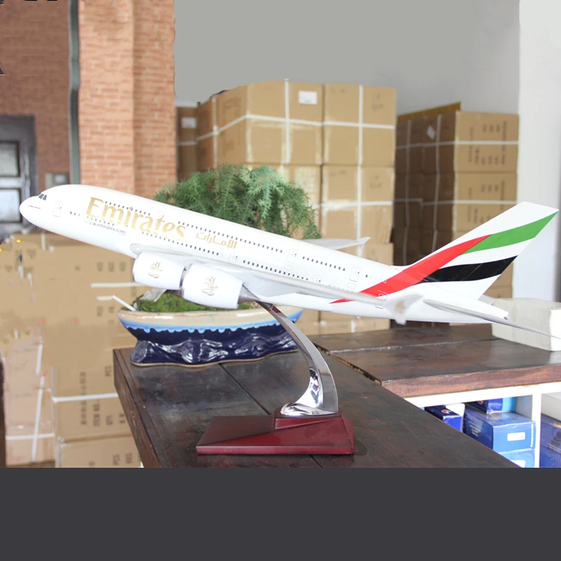 

70CM Airbus A380 Emirates Airlines Airplane Model Aircraft Model Diecast Plastic Resin Plane Large Toys Collectible Display
