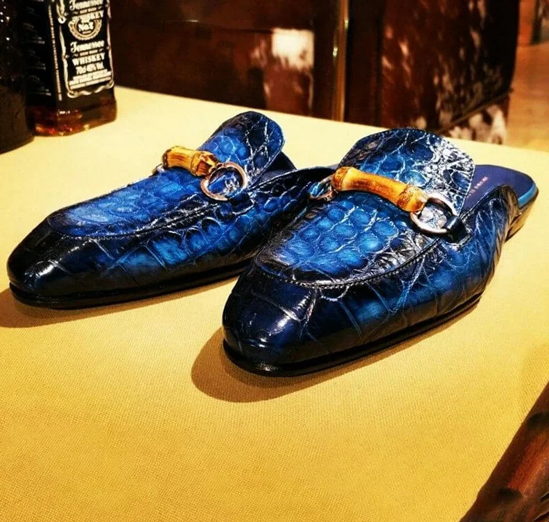 

Men pu Leather Shoes Casual Shoes Dress Shoes Brogue Shoes Spring Vintage Classic Male Casual summer slippers men F87