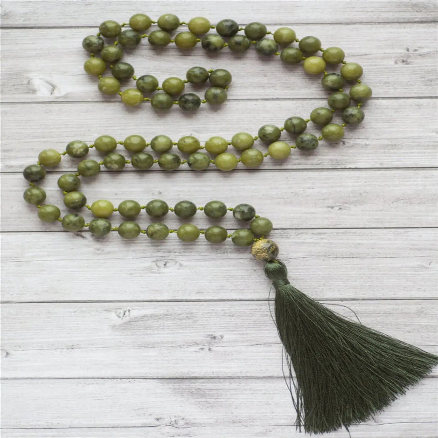 

8mm Grass green Gemstone 108 Beads Tassel Mala Necklace Prayer Religious Yoga Mala