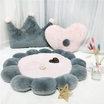 

Cute Flower Round Carpet Rug Mat Soft Plush Comfortable Pet Mat Carpet Living Room Home Decor Textile Balcony Floor Mat