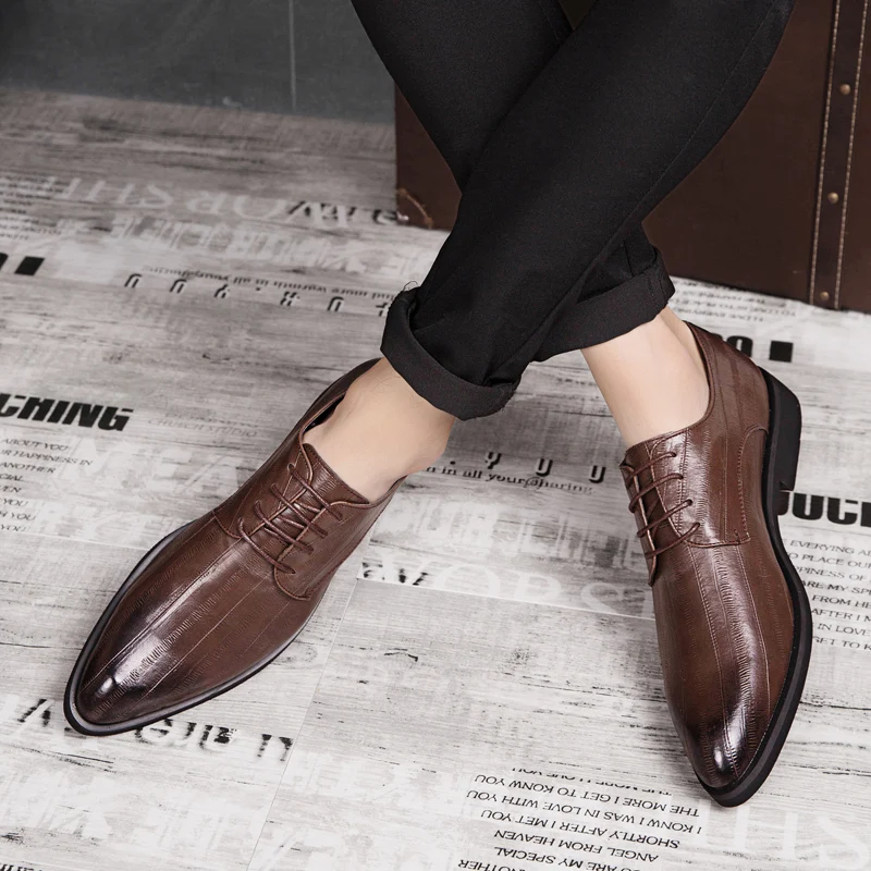 Luxury Brand Office Shoes Men Dress Shoes Designer Business Fashion Pointed Toe Casual Party Formal Wedding Shoes For Men - Цвет: Коричневый