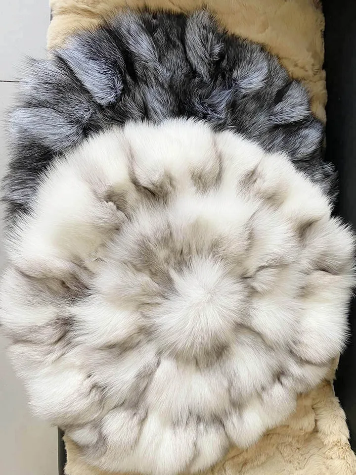 Coussin En Fourrure De Renard Argenté Véritable – 50x50 Cm – Luxe Et Douceur