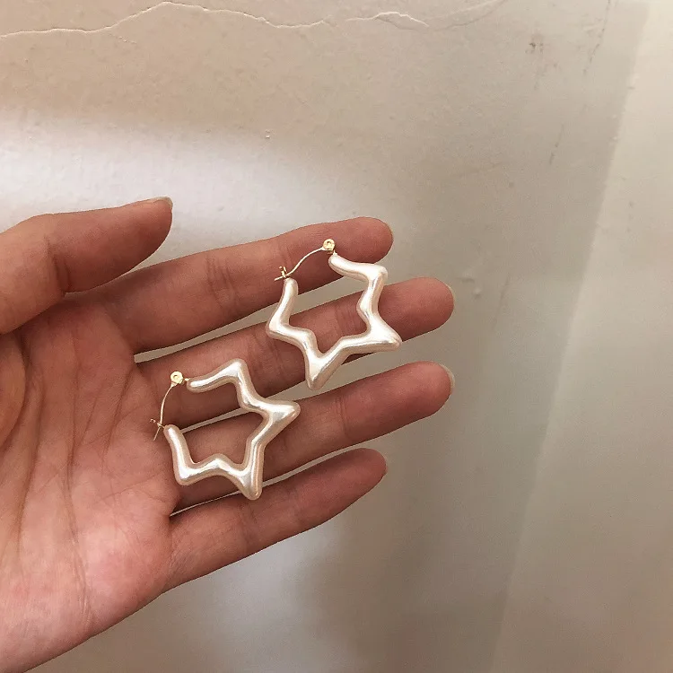 Korea New Trendy Acrylic Shell Hollow Star Hoop Earrings For Women Simple Pentagram Oorbellen Brincos