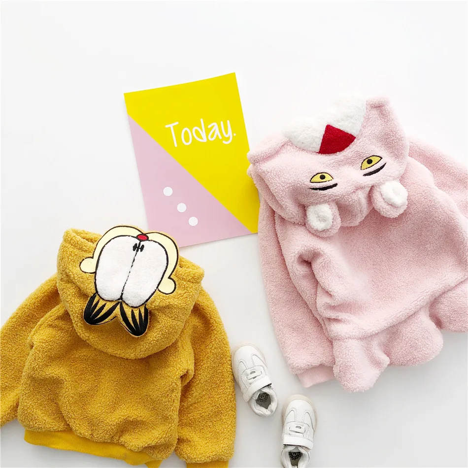 Cena Tonytaobaby jesienne i zimowe ubrania w nowym stylu Baby Boy and Girl Cute Cartoon aksamitne bluzy dziecięce ubrania dla dziewczynek