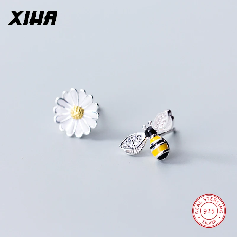 Асимметричные медовые серьги в виде пчел, серьги-гвоздики из стерлингового серебра 925, корейские маленькие Кристальные серьги-гвоздики для женщин и девушек, эмалированные серьги в виде цветка
